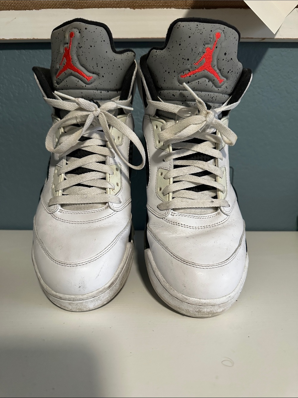 Jordan Men’s High-Top Basketball Shoes - White / Gray / Red